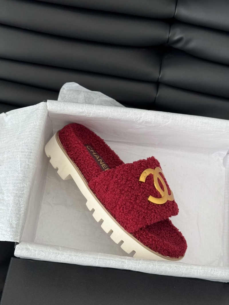 Ch**el slippers